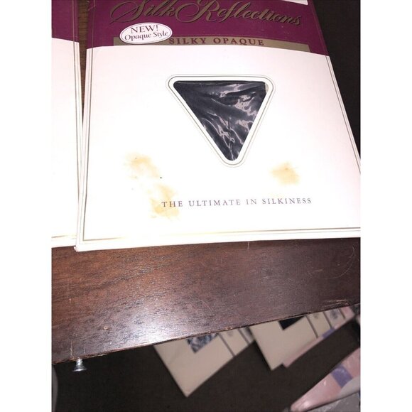 Pair 2 Hanes Silk Reflections Silky Opaque Control Top Pantyhose Sz CD Jet - Picture 3 of 3